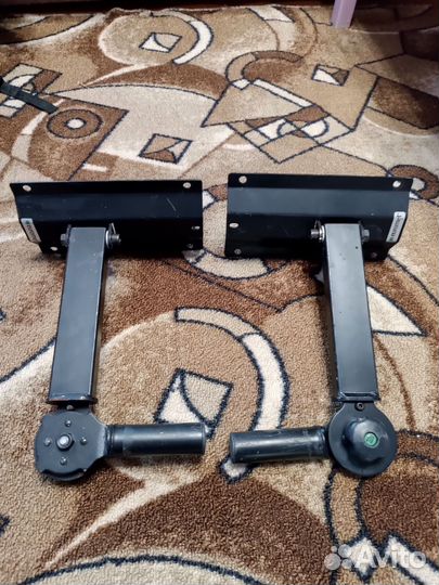 Кронштейн для акустики