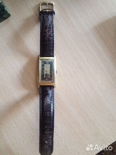 Часы позолоченные