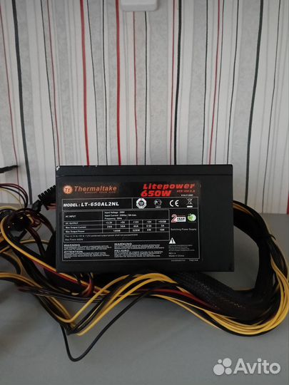 Блок питания Thermaltake 650w