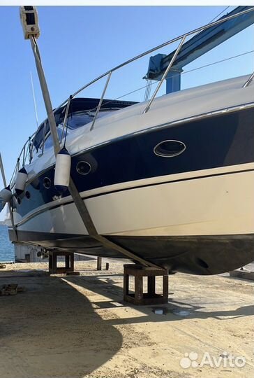 Моторная яхтa