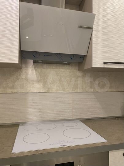 2-к. квартира, 56 м², 4/9 эт.