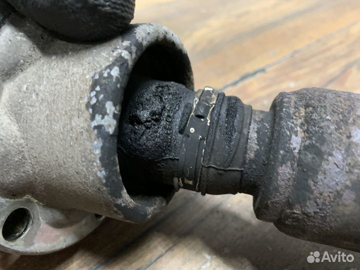 Porsche Cayenne 957 Вал карданный передний