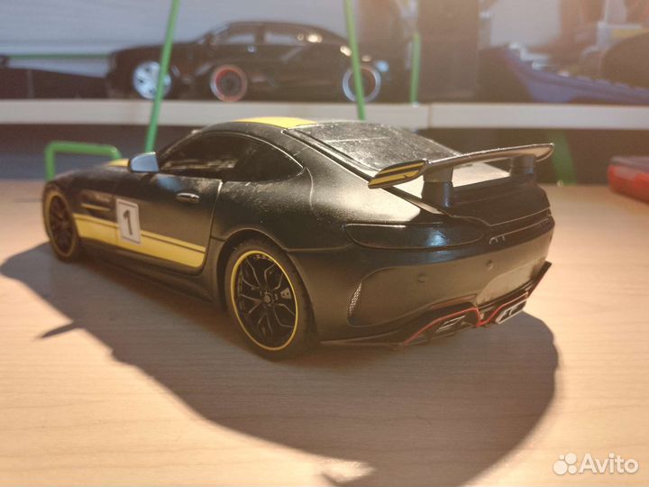 Машинка Mercedes акула