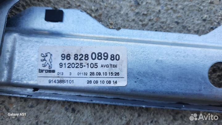 Стеклоподъёмник передний левый Peugeot 3008