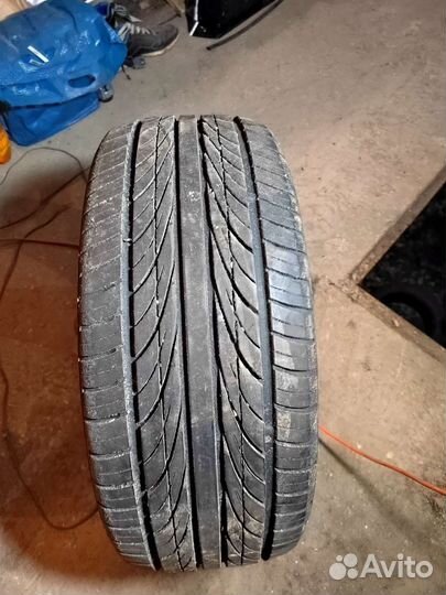 Marshal Matrac X3 KL17 215/45 R17