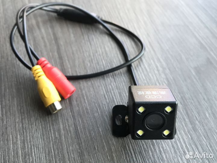 Камера заднего вида на все марки автомобилей