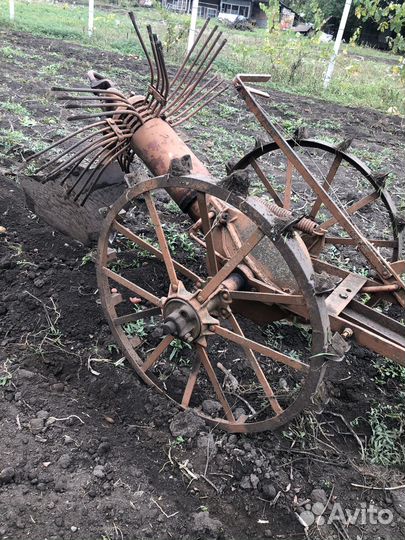 Трактор, 2010