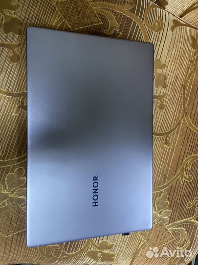 Honor magicbook x15 R7 5700