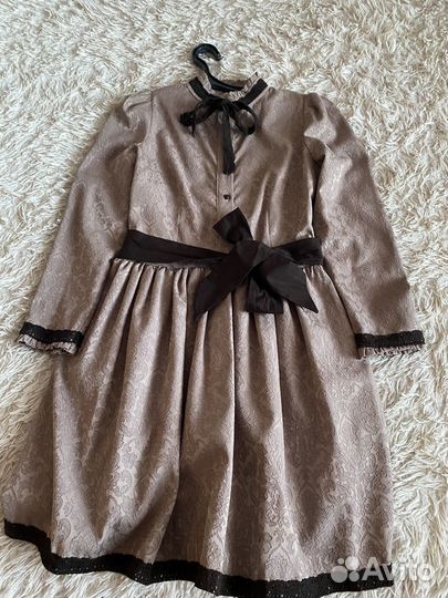 Нарядное платье