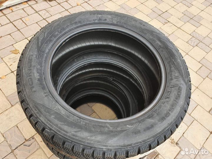 Nokian Tyres Hakkapeliitta R2 205/55 R16 94R