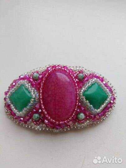 Заколки ручной работы из камней и бисера