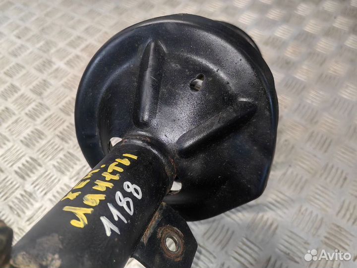 Стойка подвески передний левый Chevrolet Lacetti