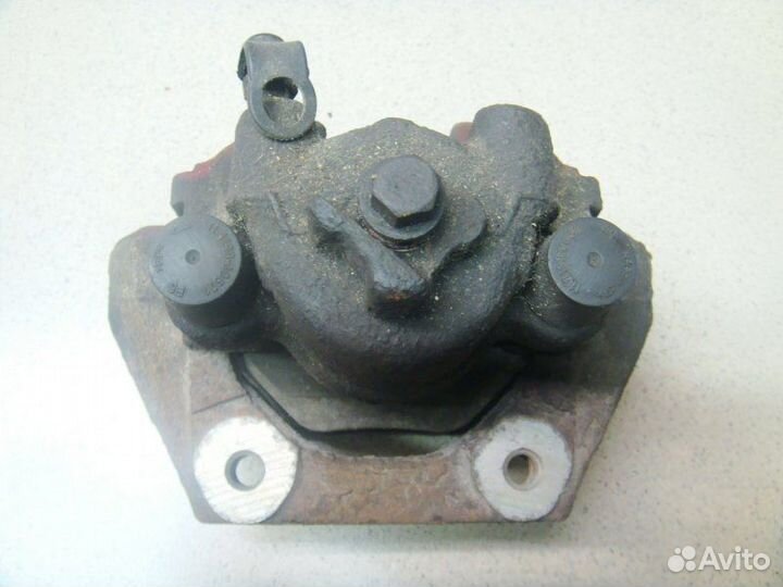 Суппорт тормозной задний правый Bmw X5 E53