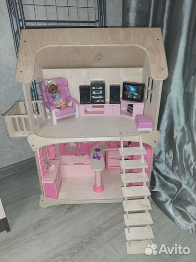 Домик кукольный