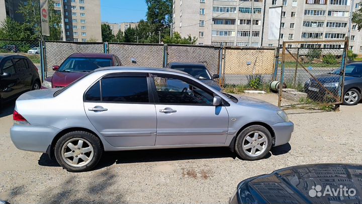 Mitsubishi Lancer 1.6 МТ, 2005, 245 000 км