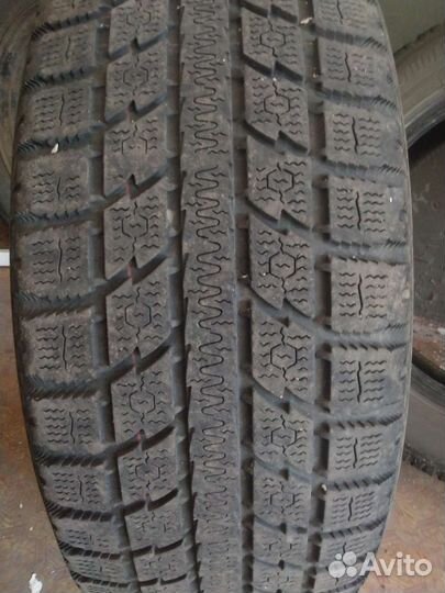 Toyo Observe GSi-5 225/60 R17 99Q