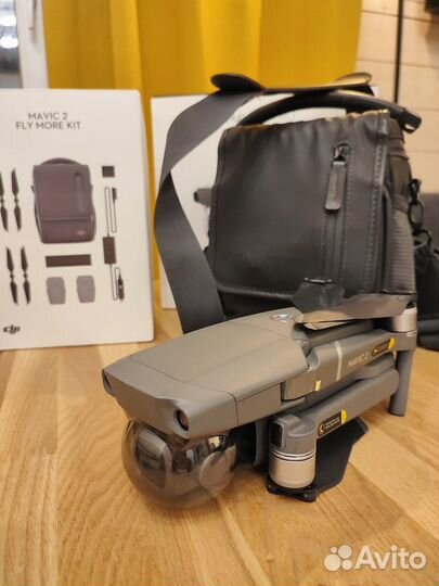 Коптер DJI Mavic 2 Pro Fly More Combo