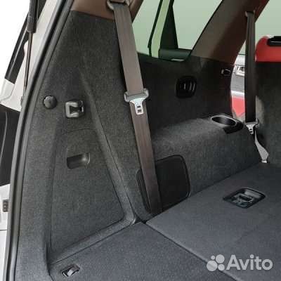 Обшивка багажника mohave