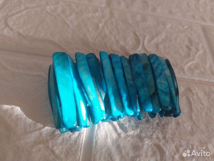 Браслет из натурального перламутра бирюзовый