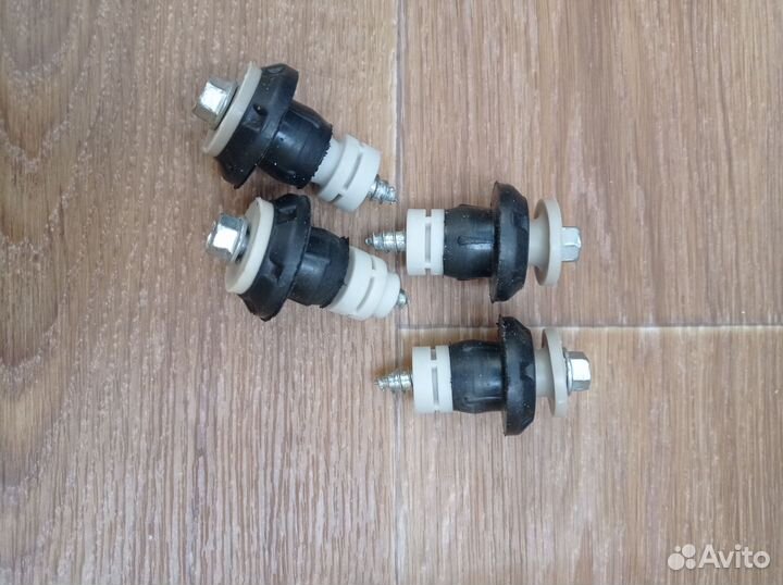 Транспортировочные болты для стиральной машины