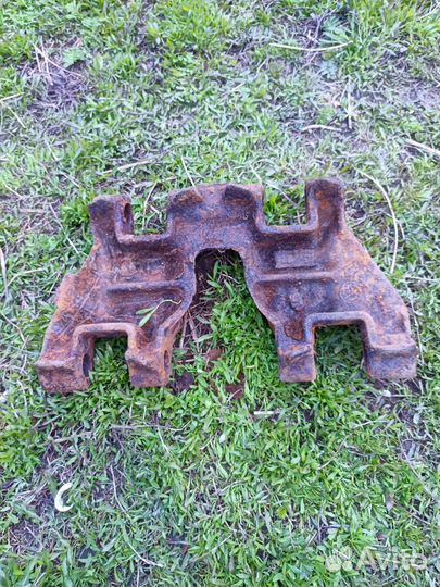 Звено гусеницы дт 75