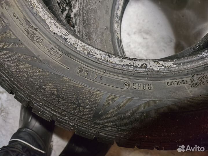 Dunlop SP Winter Ice 02 175/70 R14 84T