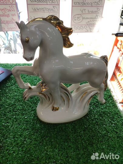 Фарфор лфз конь