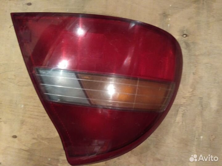 Фонарь задний левый Hyundai Sonata 3