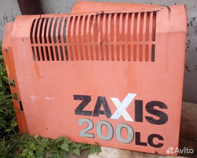 Капот левый экскаватора Hitachi ZX200- 3 серии