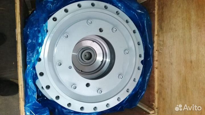 34E7-02500 / Редуктор хода Хендай R450LC-7
