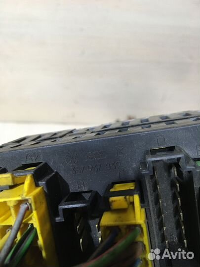 Блок предохранителей Фольксваген пассат Б3