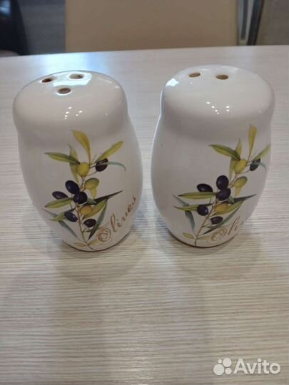 Солонка перечница и салфетница