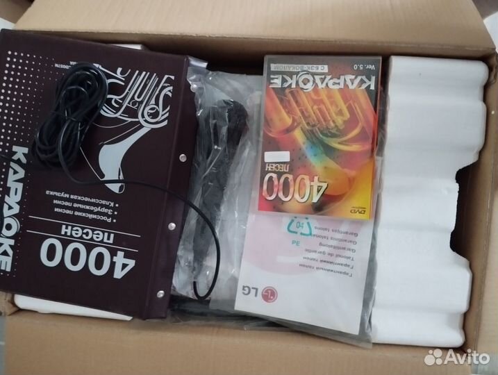 Dvd плеер с караоке lg DKS-9500H