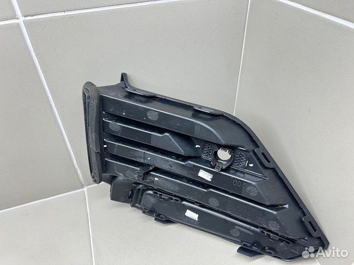 Решетка накладка переднего бампера Geely Atlas Pro