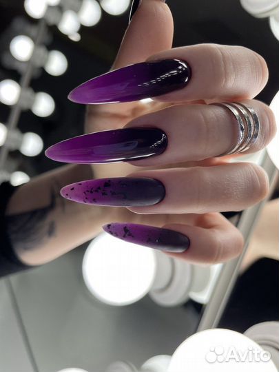 Маникюр и педикюр, брови