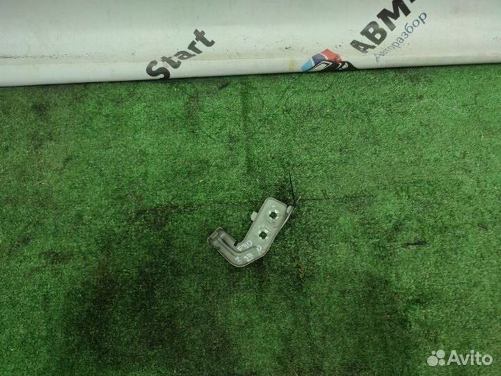 Кронштейн крыла передний правый Bmw 320D F30