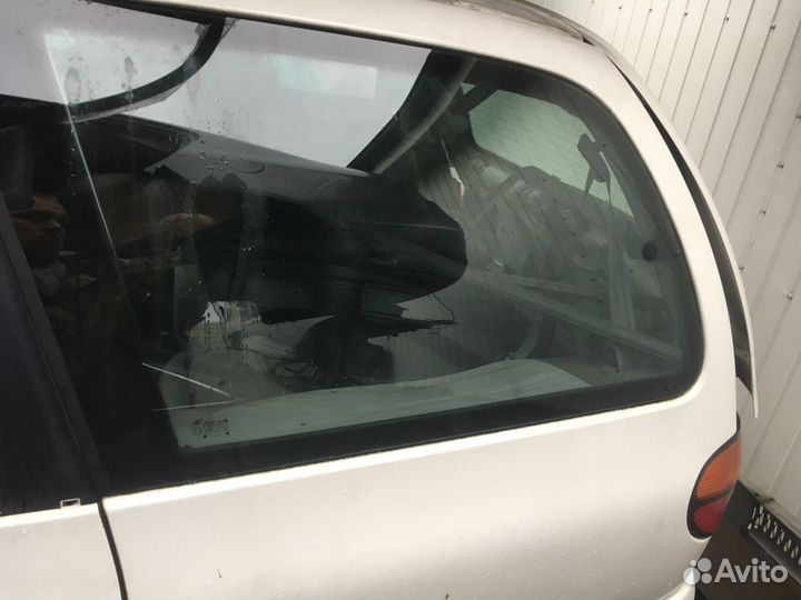 Стекло кузовное заднее Ford galaxy