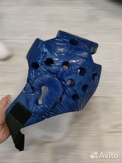 Шлем для единоборств