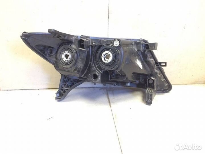 Фара левая Nissan Pathfinder