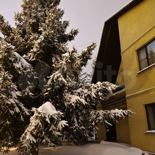 Дом 180 м² на участке 20 сот.