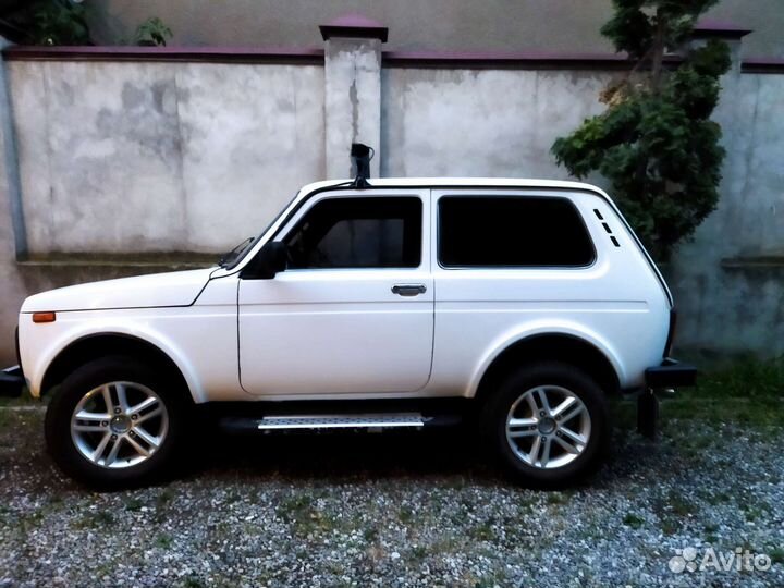 LADA 4x4 (Нива) 1.7 МТ, 2014, 150 000 км