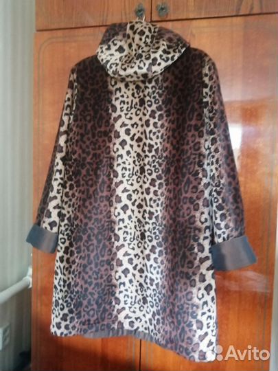 Пальто женское 56 размера двустороннее
