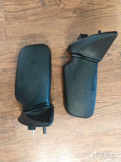 Зеркало заднего вида