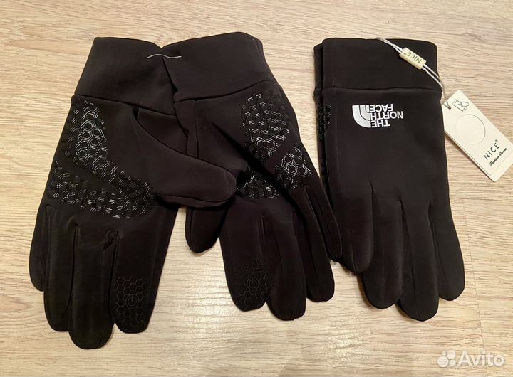 Перчатки the north face