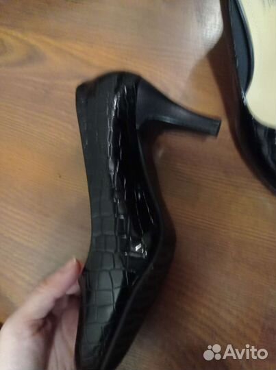 Обувь женская 38 39 размер