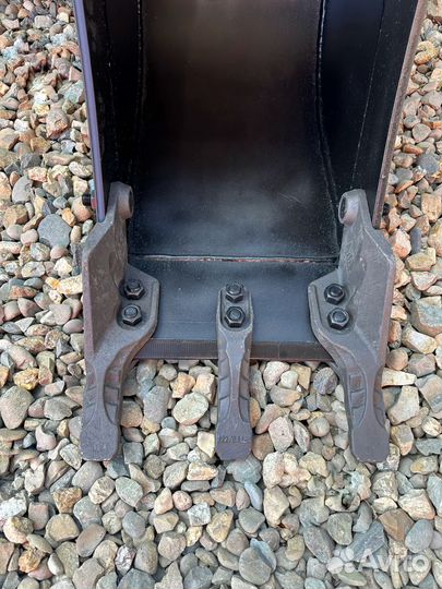 Ковш задний для экскаватора погрузчика 300 JCB 3 4