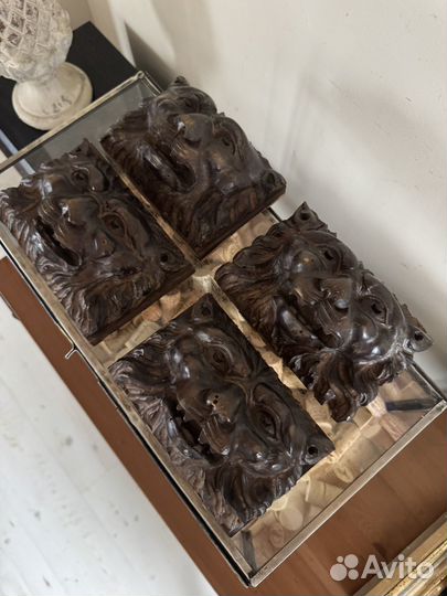 Накладка барельеф декор дерево лев антикварный