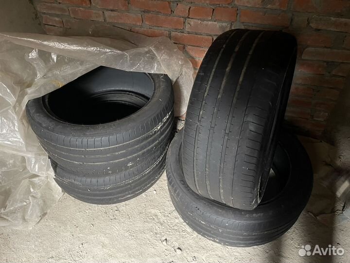 Pirelli P Zero 295/40 R21