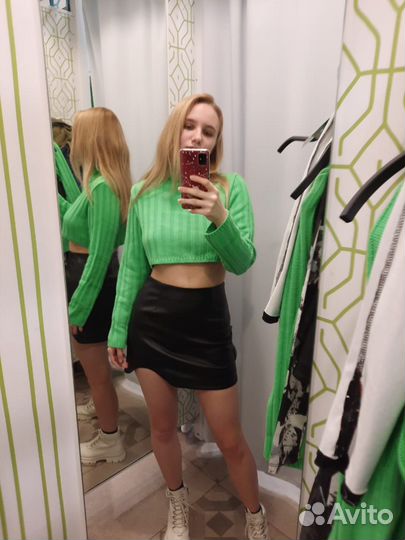 Свитер женский