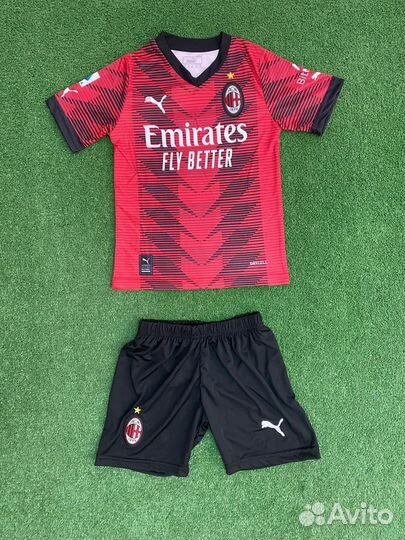 Футбольная форма Милан Леао 2023/2024